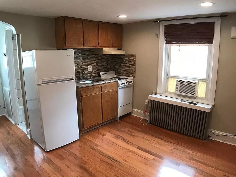 2nd image of 120 N 21st St Floor 3