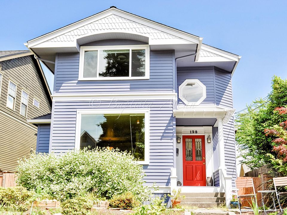 Friendly, engaged, family-oriented neighborhood block