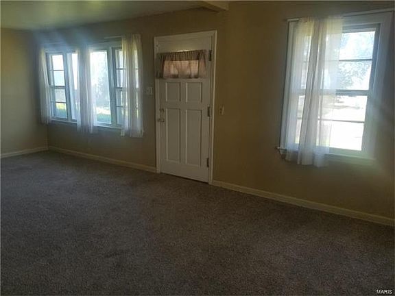 3rd image of 9222 Guthrie Ave