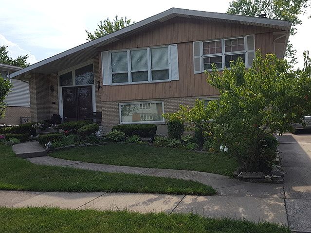 1st image of 16492 Brenden Ln