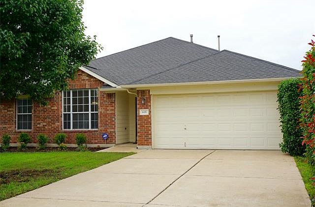 1st image of 635 Columbine Ave