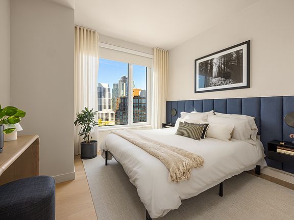4th image of 18 India St #1301S