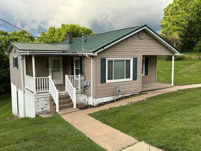 156 Plumley Ln, Daniels, WV, 25832
