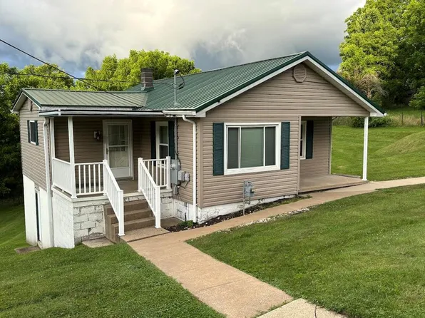 156 Plumley Ln, Daniels, WV 25832