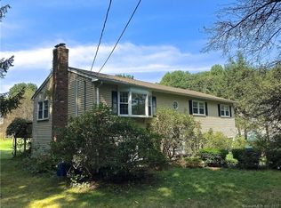 148 Kirk Rd, Hamden, CT 06514