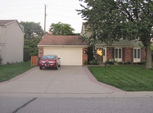 793 Dressler Ln, Rochester Hills, MI 48307