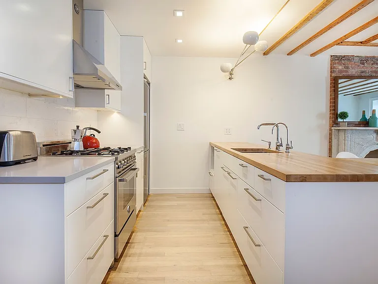189 6th Ave #1 — Photo 7
