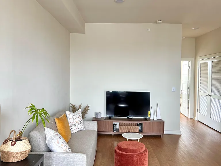 600 E Trinity Ln #305 — Photo 12