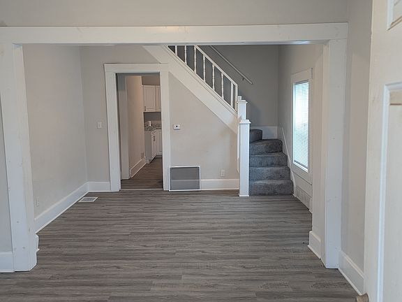2nd image of 625 Arbor Ave