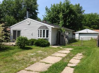 1639 Grove Rd, Ypsilanti, MI 48198