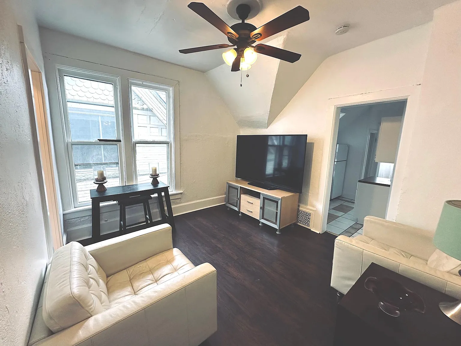 62 N Lincoln Street — Photo 1