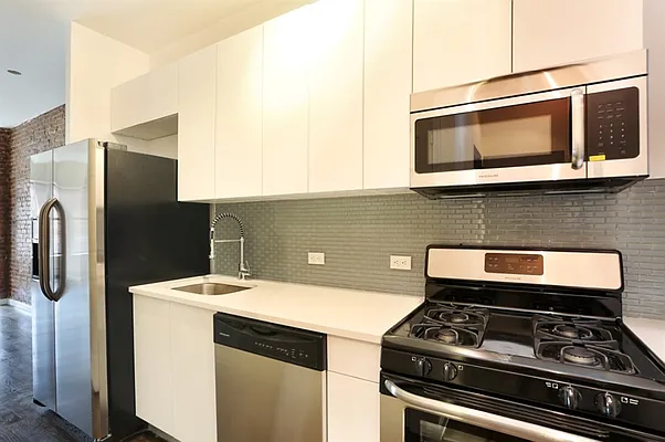 Rented by Corcoran | media 35