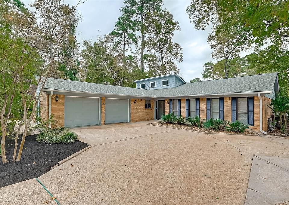 1st image of 17 Blush Hill Dr