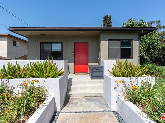 3rd image of 1331 N Avenue 56