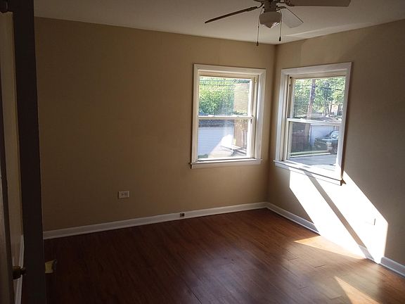 4th image of 13914 S Indiana Ave #1W