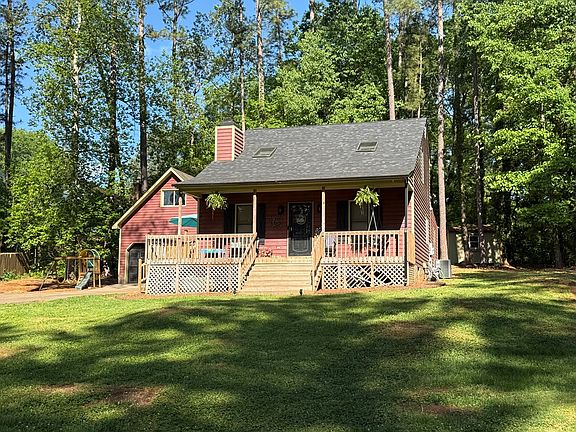 2nd image of 302 Dunncroft Ct