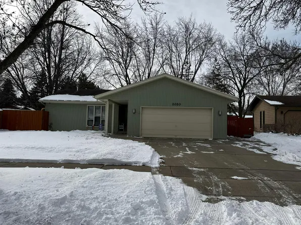 2020 14th St N, Saint Cloud, MN 56303