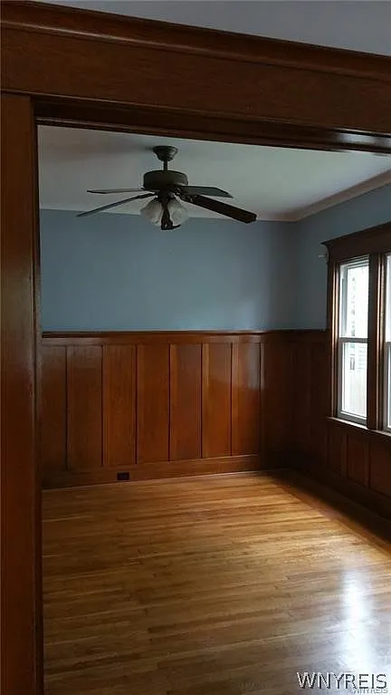 118 Saranac Ave — Photo 2