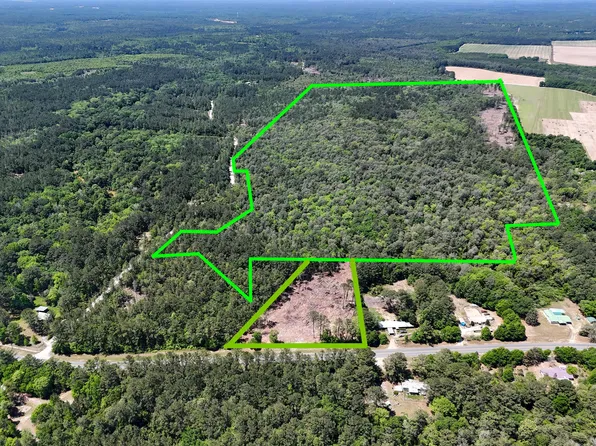 Plantation Ln, Defuniak Springs, FL 32433
