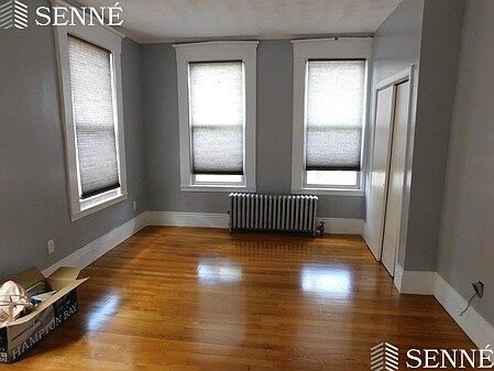 5th image of 168 River St #1