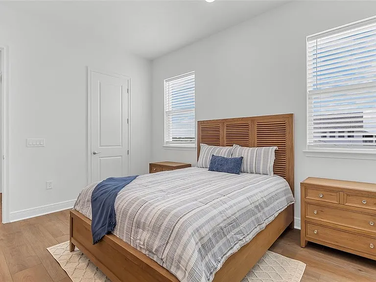9687 Macbride Dr — Photo 12