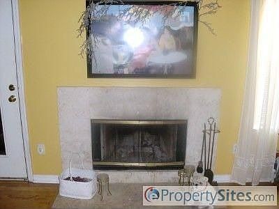 4th image of 5964 Covered Creek Ln