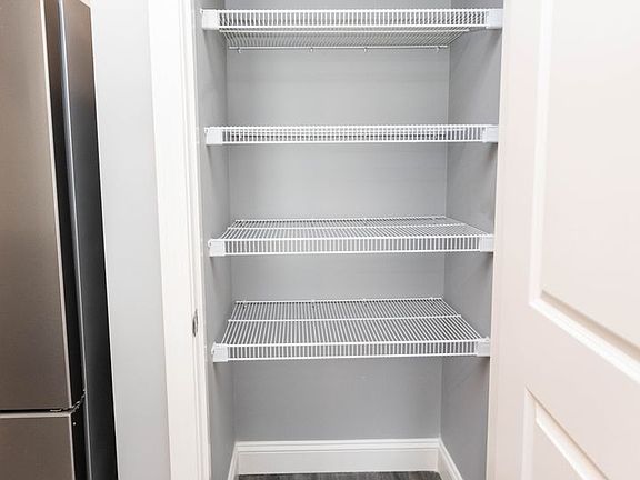 4th image of 220 Stafford St #102