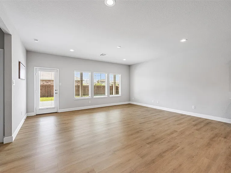 21023 Belmont Village Way — Photo 9