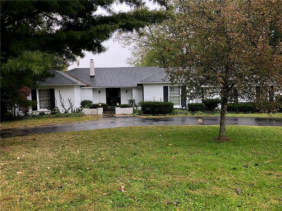 1st image of 5253 Shorewood Dr