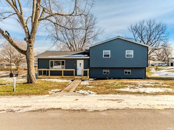2420 S Plum St, Yorktown, IN 47396