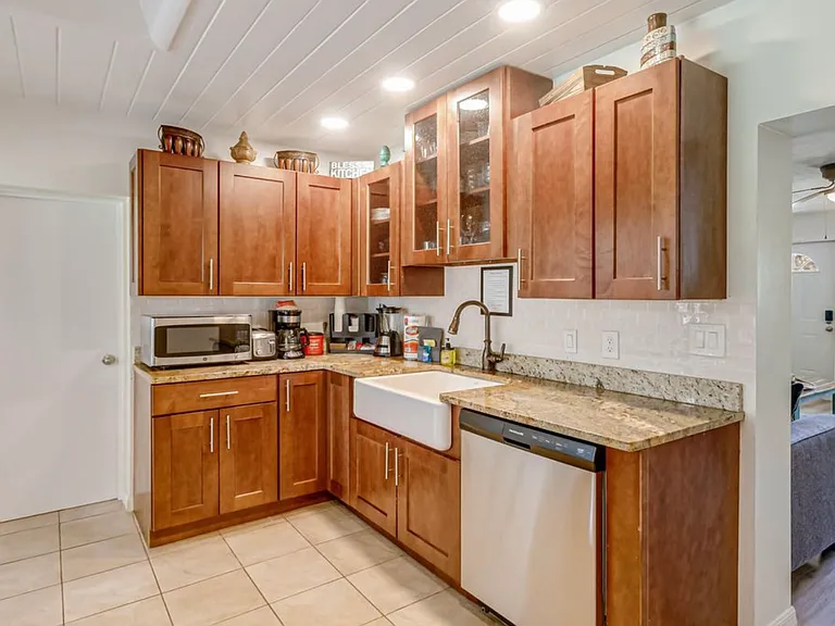 2876 Stearns Ave NE #1 — Photo 3