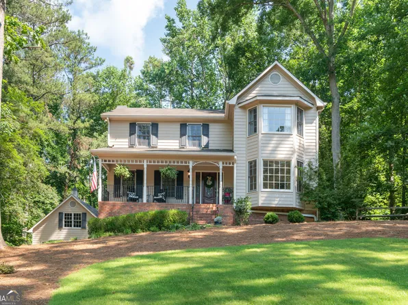 153 Junaluska Dr, Woodstock, GA 30188