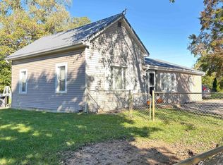 9940 E Greenwood St, Grovertown, IN 46531