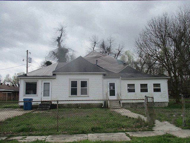 1st image of 442 Pinnell Ln