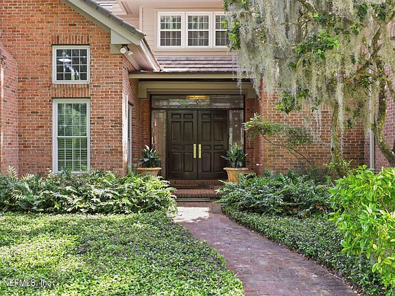 2nd image of 2656 BEAUCLERC Road