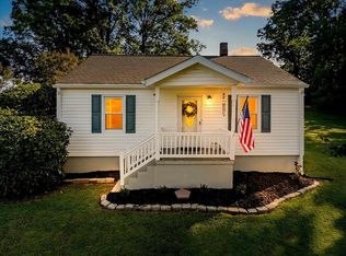 2261 Adrian St, Roanoke, VA 24014