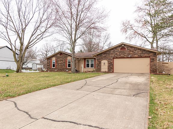 2nd image of 2273 Woodland Trce