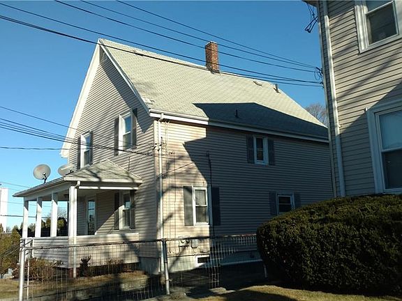 3rd image of 6 Cora Ave