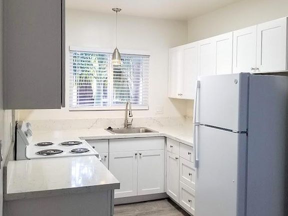 5th image of 4463 Idaho St APT 7