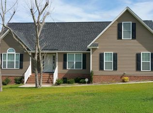 1914 Bell Arthur Crossing Dr, Greenville, NC 27834