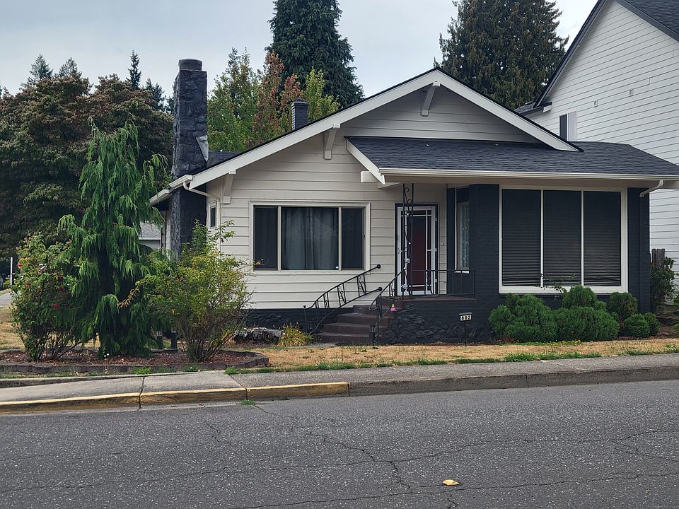 1st image of 802 Pioneer St