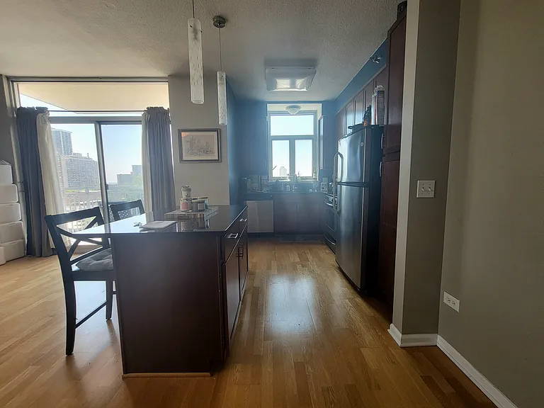 1134 W Granville #804 — Photo 8