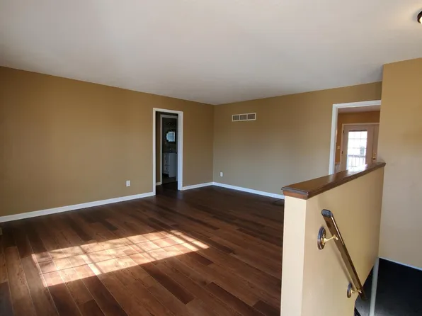 1028 SE 7th Ter APT A, Lees Summit, MO 64063