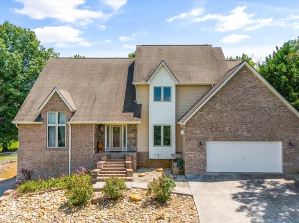 219 Sullivan Point, Dandridge, TN 37725