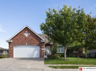12730 Read St, Omaha, NE 68142
