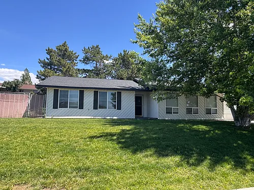 5303 N Sky Vista Ave Photo 1
