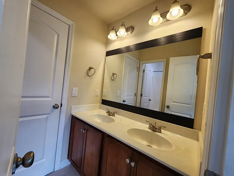 303 Wynbrookee Ln — Photo 22