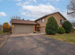 2015 E 11th St, Superior, WI 54880