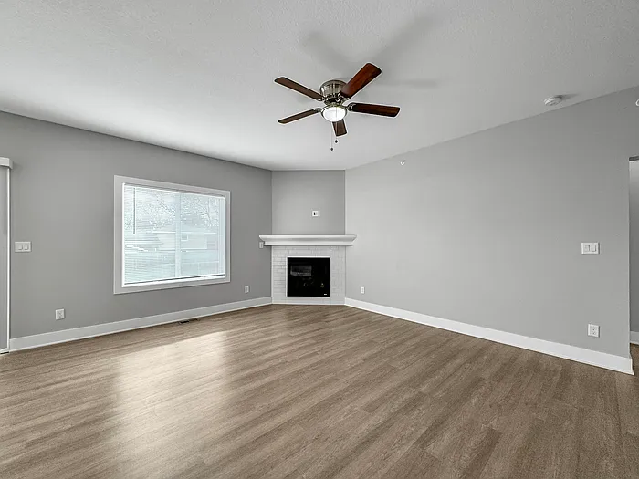 4433 Lower Beaver Rd — Photo 15