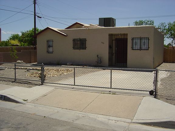 2nd image of 1020 Bellrose Ave NW